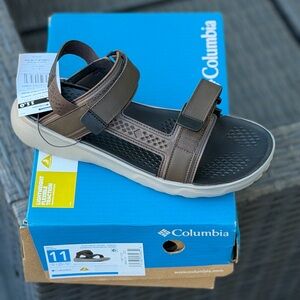 Size 11 M Columbia' Brown and Black Sandals